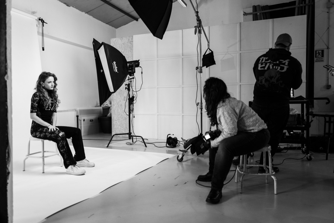 Studio fotografico DAM: shooting in sala posa